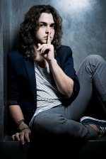 <div class=Note><a href=index.php?method=section&id=43 class=Note>MusicSHOW</a></div>Parlo poco, canto molto